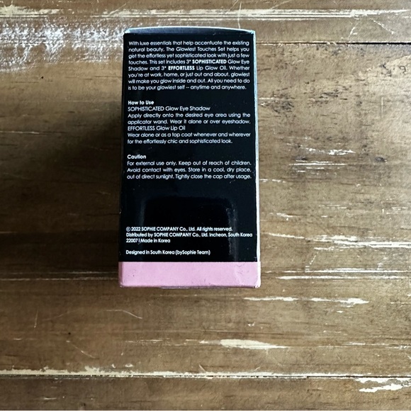 Vanity Case Chanel style Makeup Set The Glowiest Touches Eye and Lip - Picture 15 of 16